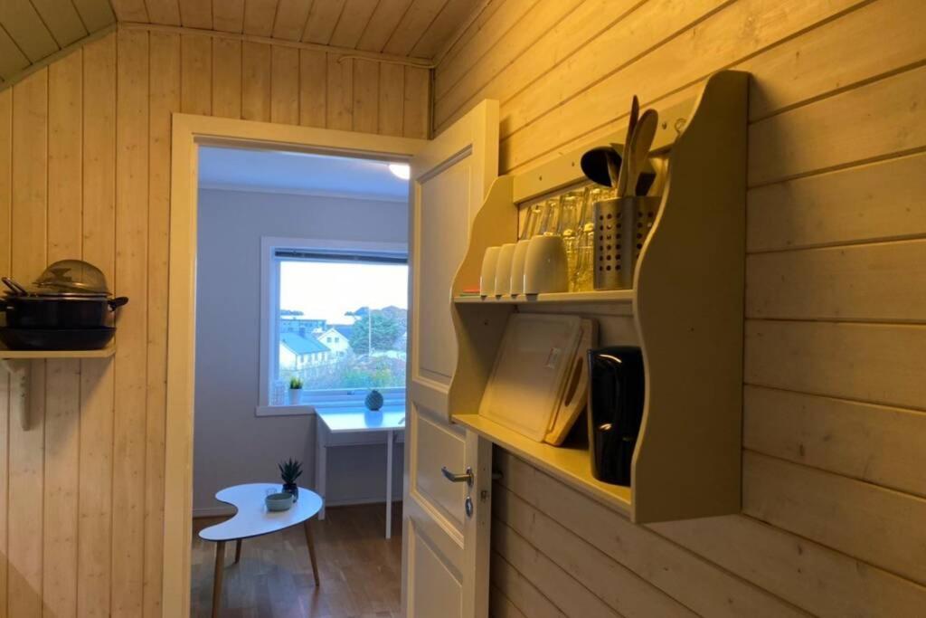 Koselig Leilighet Sentralt I Svolvaer Apartment Bagian luar foto
